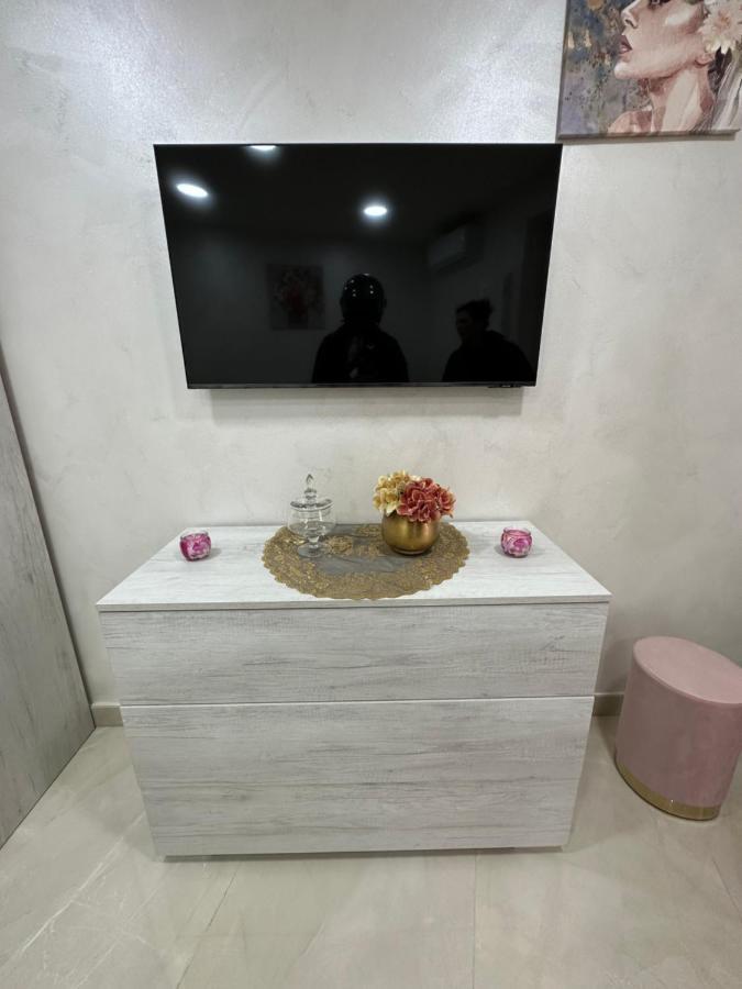 Chloehouse Apartment Наполи Екстериор снимка