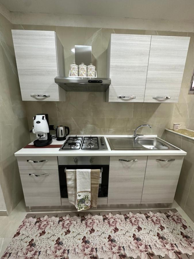Chloehouse Apartment Наполи Екстериор снимка