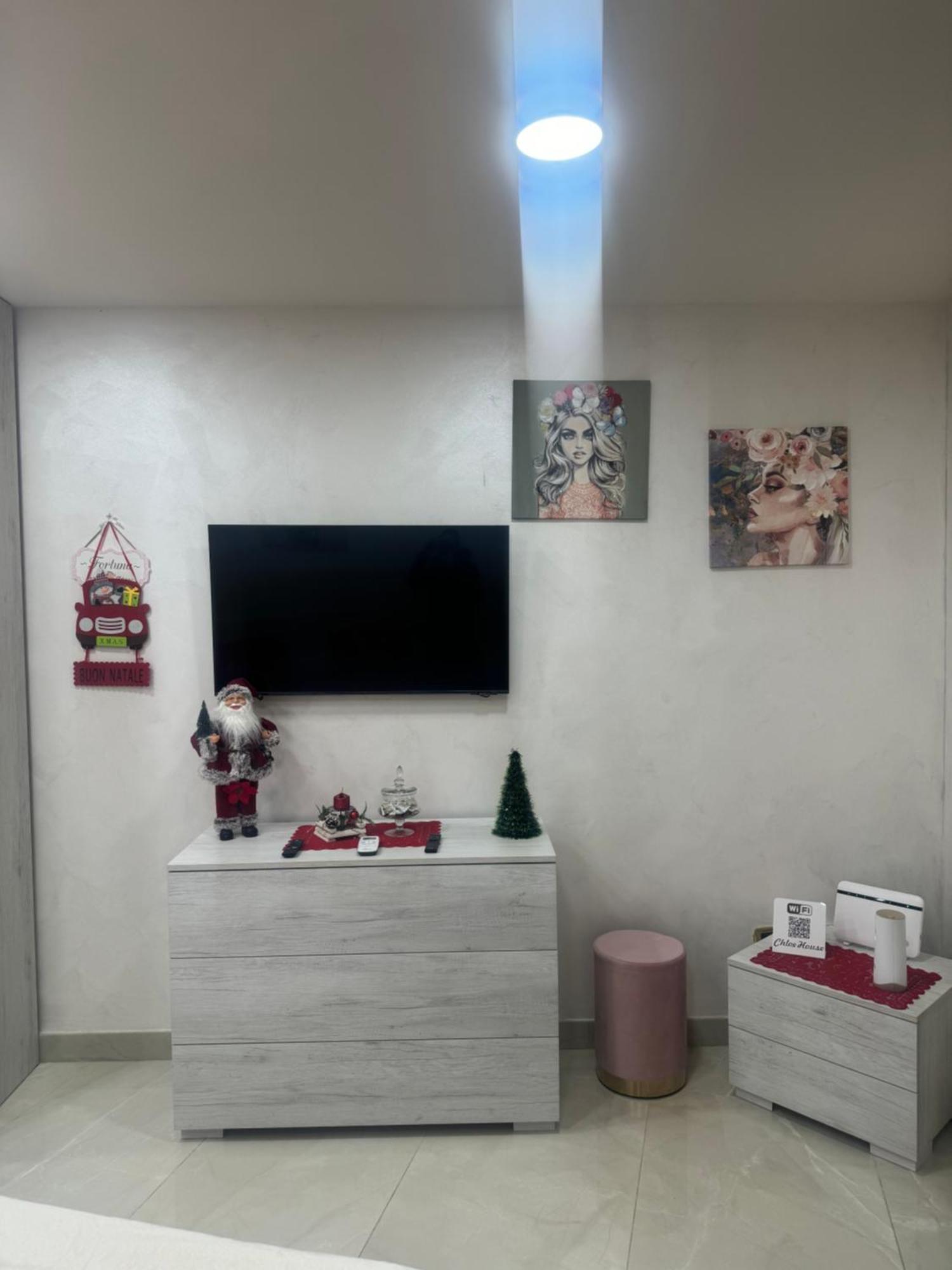 Chloehouse Apartment Наполи Екстериор снимка