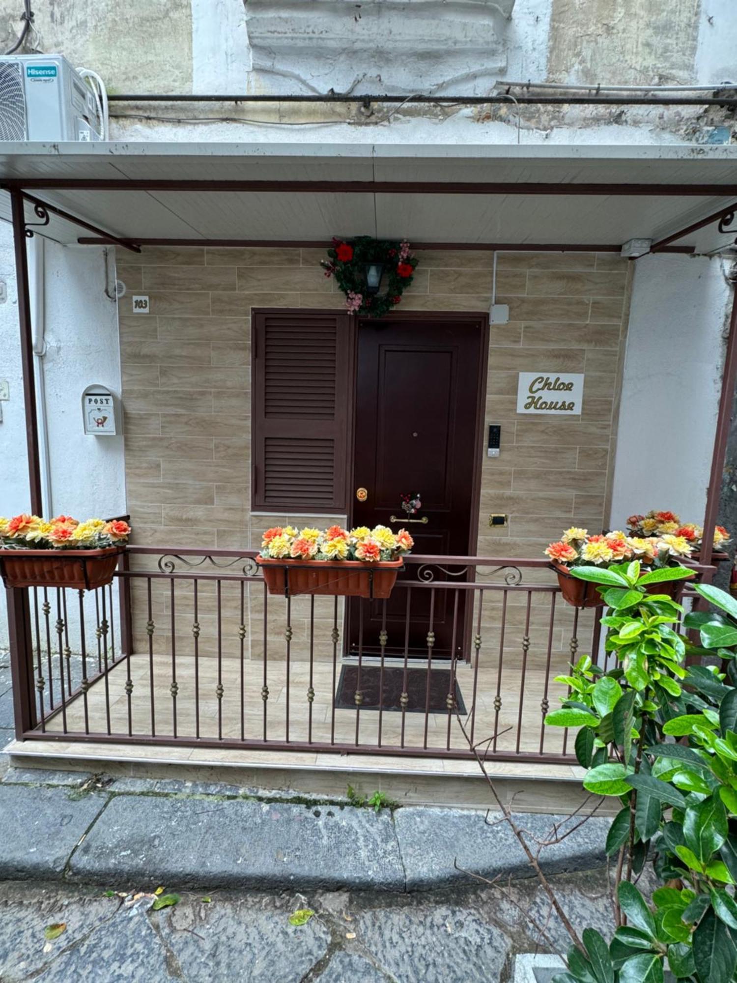 Chloehouse Apartment Наполи Екстериор снимка